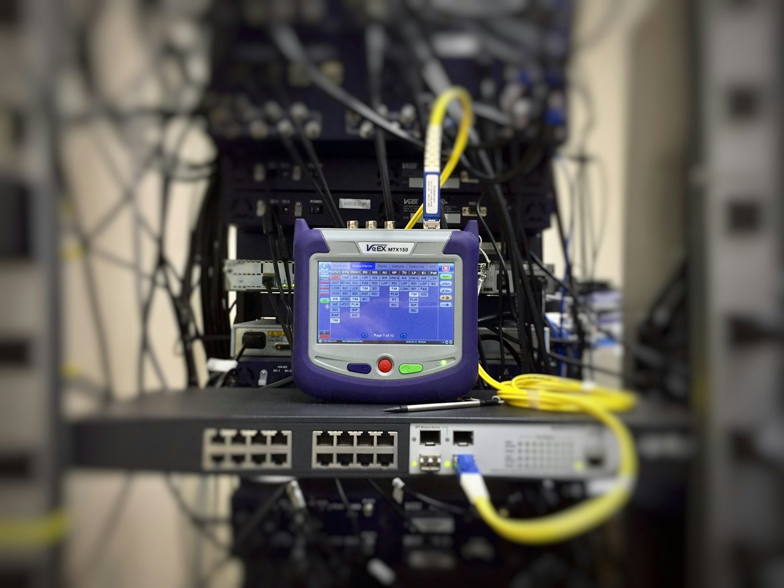 Cara Cek Redaman Fiber Optik di Modem dan Angka Normalnya
